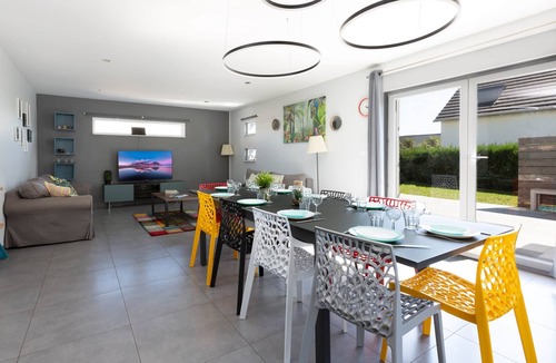 Hurtigheim Villa | Villa 250m² with private spa, barbecue, table football