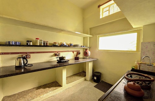 Udaipur City Centre Apartment | Villa 9 Para – Spacious 2BHK Garden Retreat Family-Friendly Stay - 6 Pax