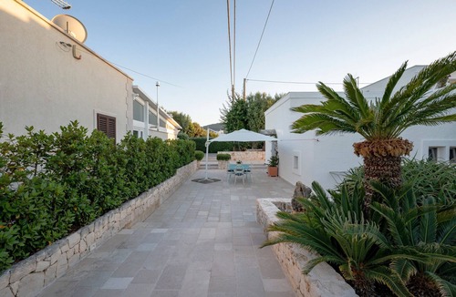 Macchia di Monte Villa | Villa 'A Casa Di Antonia' with Private Terrace, Wi-Fi, and Air Conditioning