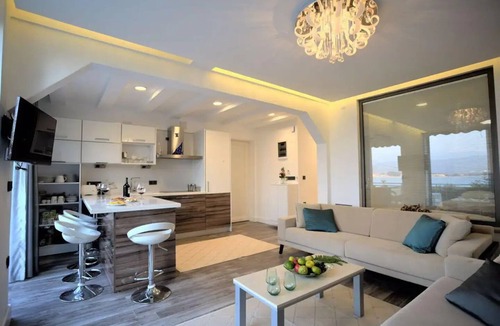 Fethiye City Center Villa | Villa Ada; beachfront in Fethiye sövalye island