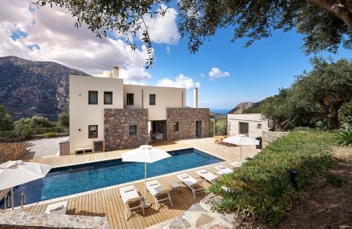 Vrachasi Villa | Villa Adagio with Private Eco-Friendly Heated Pool