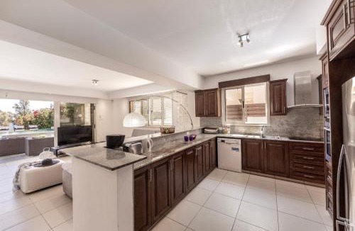 Kapparis Villa | Villa Adalia