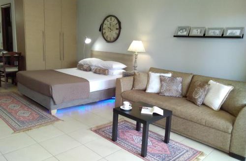 Tsoukaladhes Apartment | Villa Adelais App