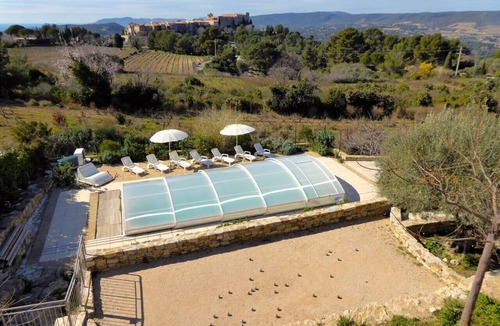 Le Castellet Villa | Villa aircon, pool heated, paradis for children, pinball, baby-foot, WIFI free