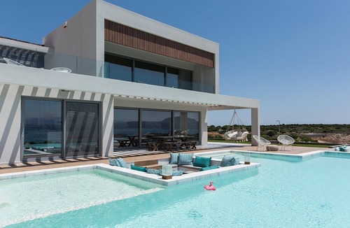 Akrotiri Villa | Villa Alas