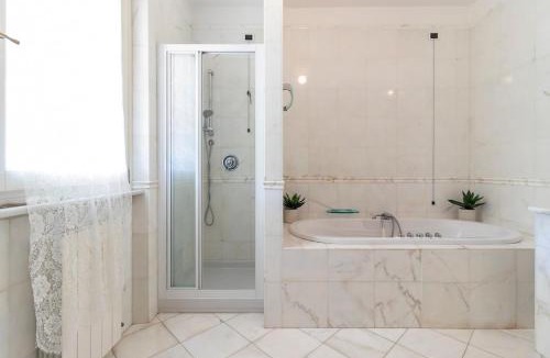Poveromo Villa | Villa Alberta With Reserved Beach Spot