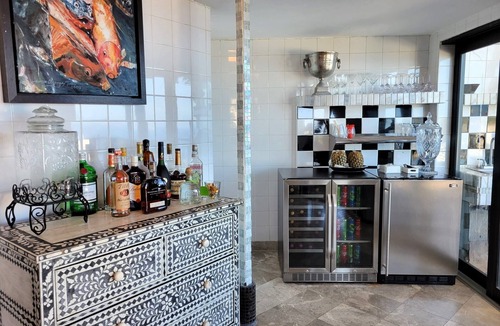 Estate Solberg Villa | Villa Alhambra with 5 Bedrooms Ensuite and Daily Maid Service