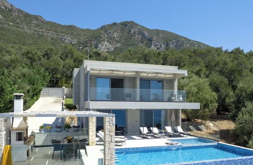 Agios Matthaios Villa | Villa Alkyoni-Villa with pool and sea views, Corfu