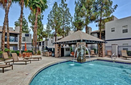North Scottsdale Apartment | Villa Allison condo