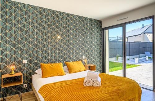 Ambon House | Villa Almaé - Maison avec piscine chauffée