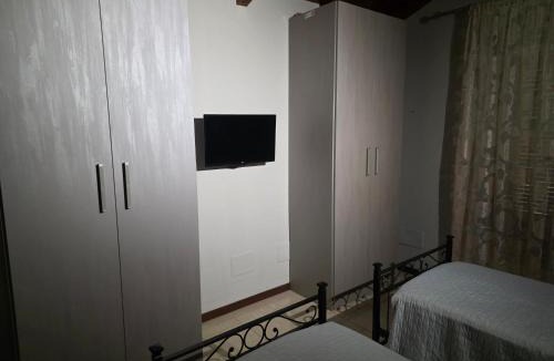 Tromello House | Villa Alma
