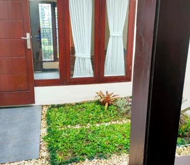 Sidomulyo House | Villa Amadeo