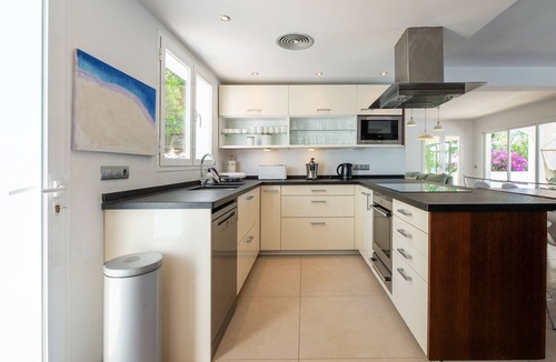 Santa Eulalia del Rio Villa | Villa 'Amarantos' with Mountain View, Wi-Fi and Air Conditioning