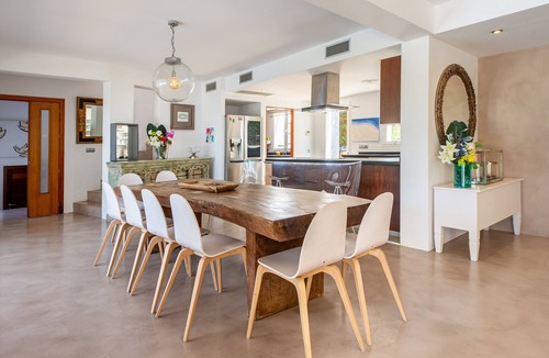 Santa Eulalia del Rio Villa | Villa 'Amarantos' with Mountain View, Wi-Fi and Air Conditioning