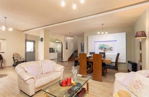 Afandou Villa | Villa Ammos - Three Bedroom Villa, Sleeps 6