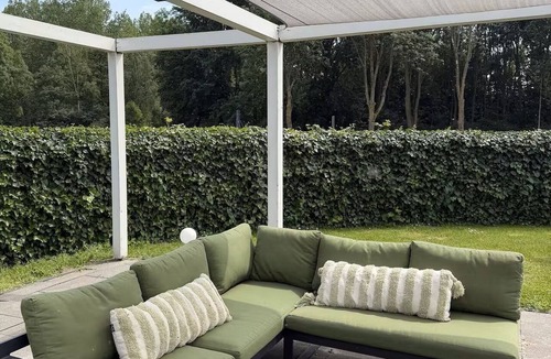Halfweg House | Villa Amsterdam Beyond | 4 Bedrooms | Sleeps 8 Pet-friendly!