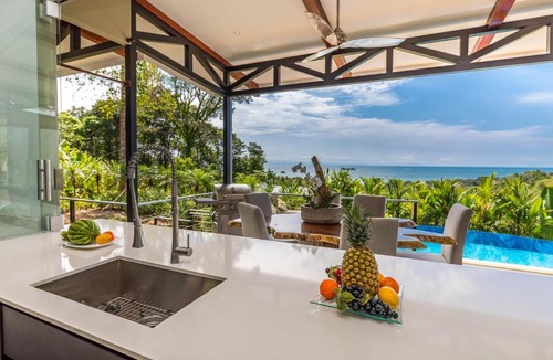 Ballena Resort | Villa Ananda