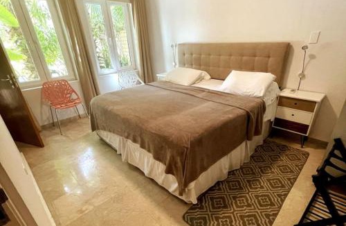 Palm Beach Villa | Villa and Pool walk to Palm Beach ideal for GROUPS
