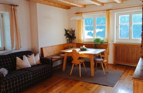 Tires Apartment | Villa Andre