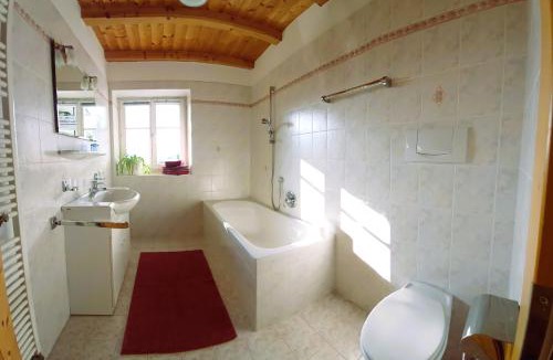 Tires Apartment | Villa Andre