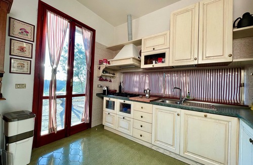 Montefiridolfi Villa | Villa Andrei, a relaxing bath in the Tuscan countryside with private pool