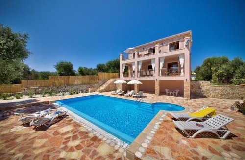 Koutsi Villa | Villa Androniki