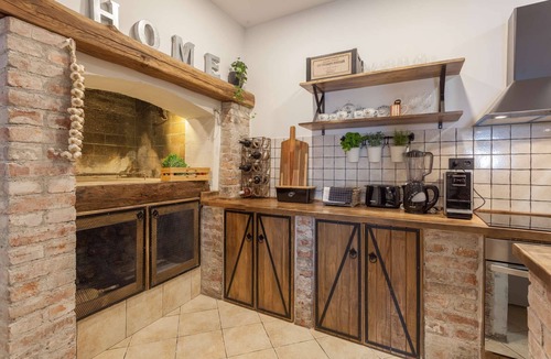 Biograd na Moru Villa | Villa Angi - Four Bedroom Villa, Sleeps 10