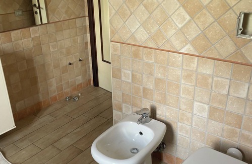 Urbino House | Villa Anna (Urbino)