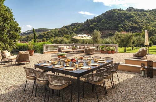 Vorno Villa | Villa Annabelle - Six Bedroom Villa, Sleeps 18