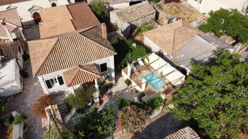 Loucha House | Villa Antoon