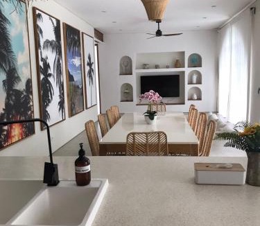 Umalas Villa | Villa Anwa Cove - Gorgeous 6-BR & 2-Pool Villa in Bali