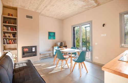 Poulades Villa | Villa Aphrodite:Pet-friendly, 3 bedrooms,pool, WiFi, mobility-friendly
