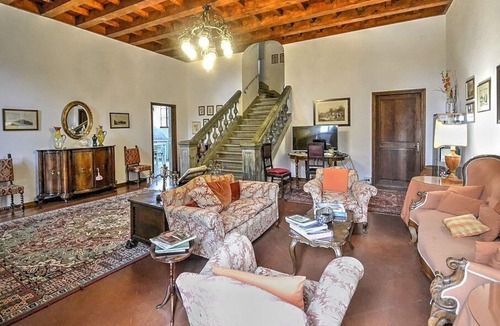 Certaldo Villa | Villa Apollo Grande: A luxurious three-story villa in a history-rich eighteenth-century estate, with Free WI-FI.
