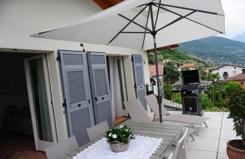 Vercana Apartment | Villa Aquarius Elegante appartamento con fantastica vista lago