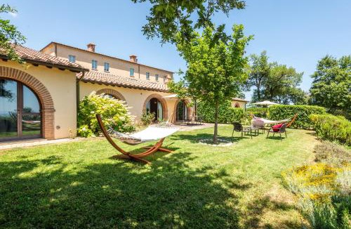 Trequanda Villa | Villa Aquila