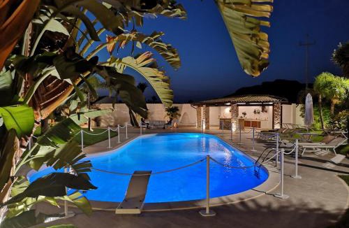 Partinico Villa | Villa Araucaria