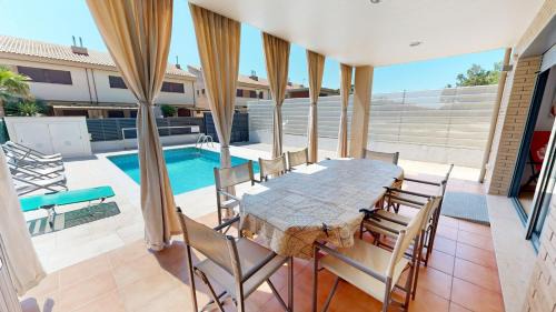 L'Ampolla Villa | Villa Arenal