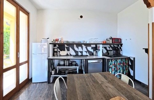 Gardola Apartment | Villa Arianna – Panorama Suite, Lake Garda view apartment with pool