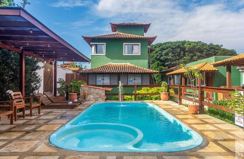 Arpoador House | Villa Arpoador | Praia Piscina Churrasqueira Estacionamento | By Buzios Rentals