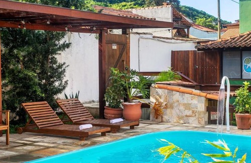 Arpoador House | Villa Arpoador | Praia Piscina Churrasqueira Estacionamento | By Buzios Rentals