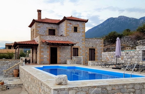 Lefktron Villa | Villa Arsinoi in Stoupa, privacy, private pool, breathtaking sea views.