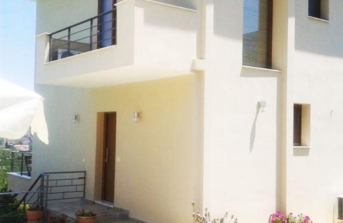 Melissopetra Villa | Villa Artemis