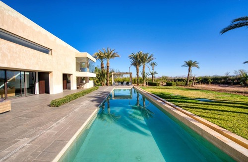 Palmeraie Villa | Villa Artenor Summary