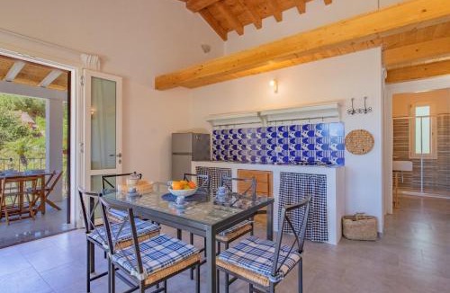 Madonna delle Grazie House | Villa Artistica