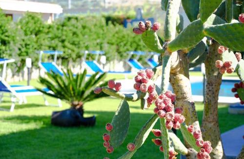 Piana Calzata House | Villa Arvilla with Private POOL