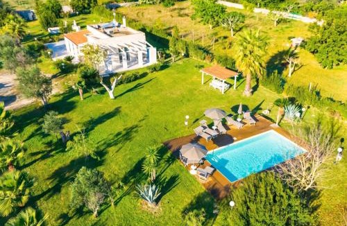 Roca Vecchia Apartment | Villa Assunta With Pool Near The Sea - Happy Rentals