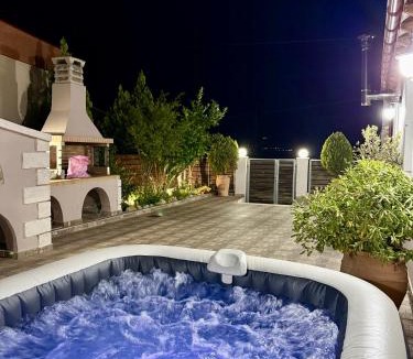 Gortyna Villa | Villa Asterousia with Private Night Spa, BBQ & Lounge