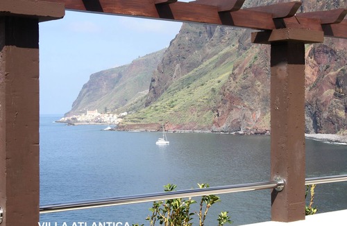 Calheta House | Villa Atlantica seafront house 2 bedrooms 2 bathrooms