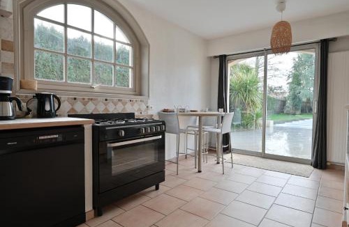 Challans Villa | Villa Au petit baigneur - Maison avec piscine et jardin clos