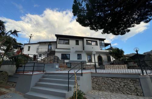 Savoca Bed & Breakfast | Villa Aura